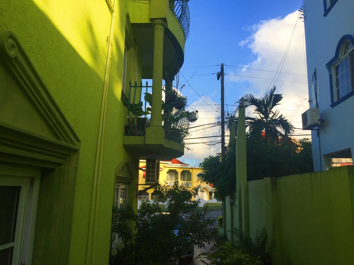 Yaad Hostel Монтего Бей Екстериор снимка