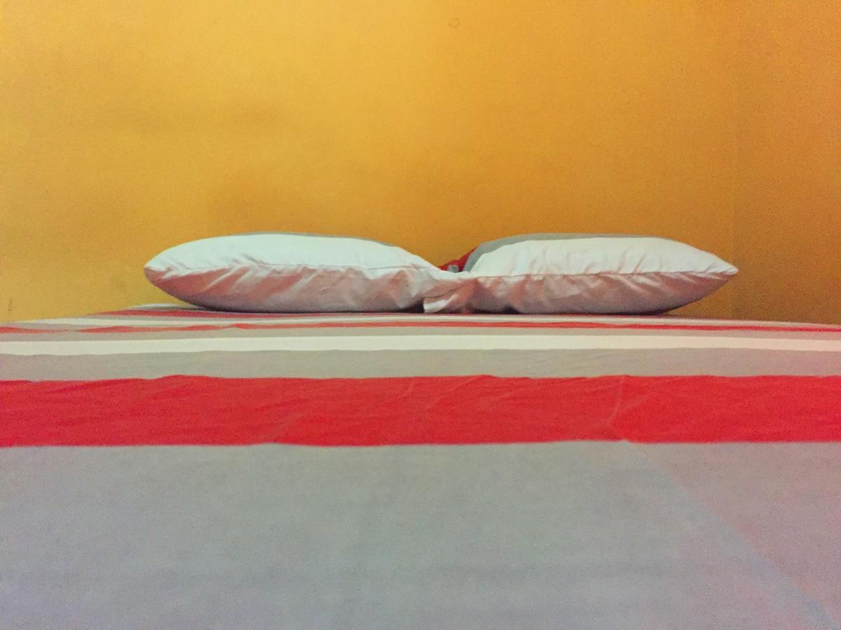 Yaad Hostel Монтего Бей Екстериор снимка
